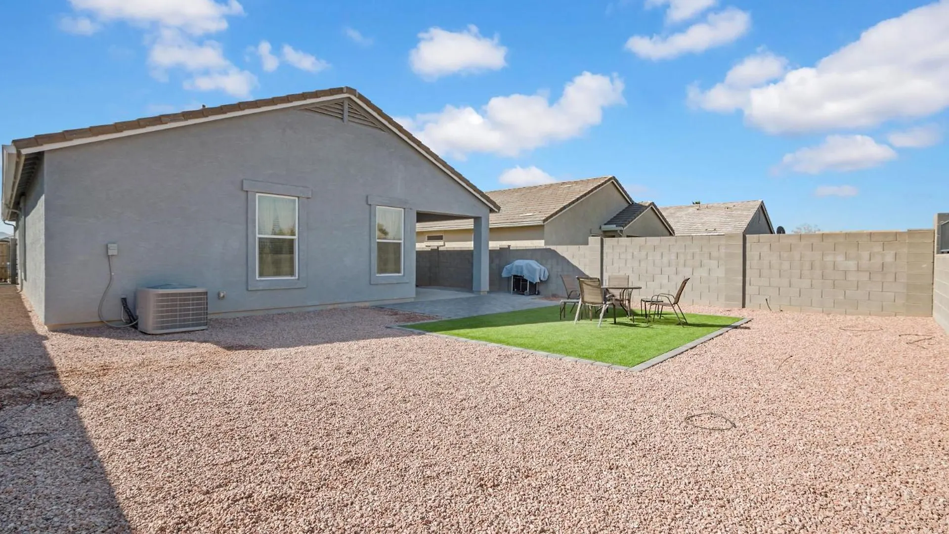 New Spacious 4-Bedroom House In Charming Phoenix With Wifi, Ac Nyaraló